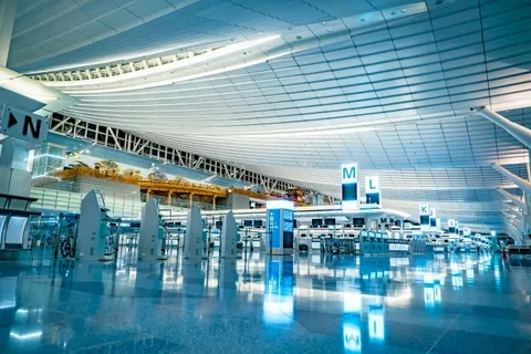 [2026 Latest] The Complete Guide to Late-Night Taxis at Haneda Airport | Typical Fares, Booking Tips, and How to Spend the Night After the Last Train