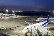 羽田空港で仮眠をとるには？ベンチやラウンジ、ホテルを紹介